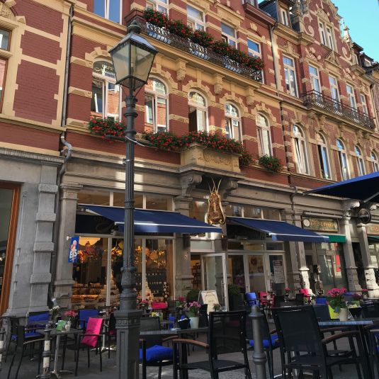 Außenbereich Konditorei & Café Middelberg in Aachen
